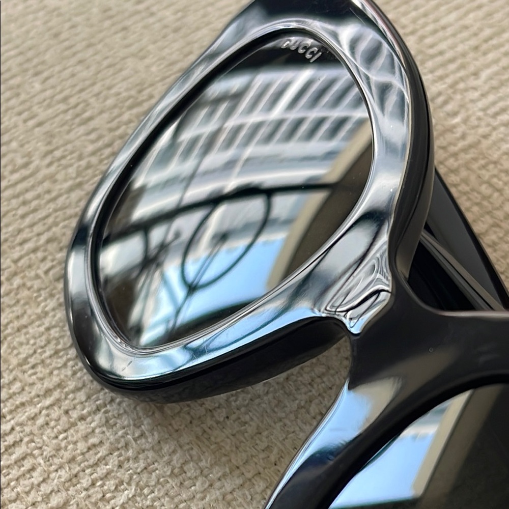 GUCCI cat eyes crystal sunglasses - Picture 13 of 15